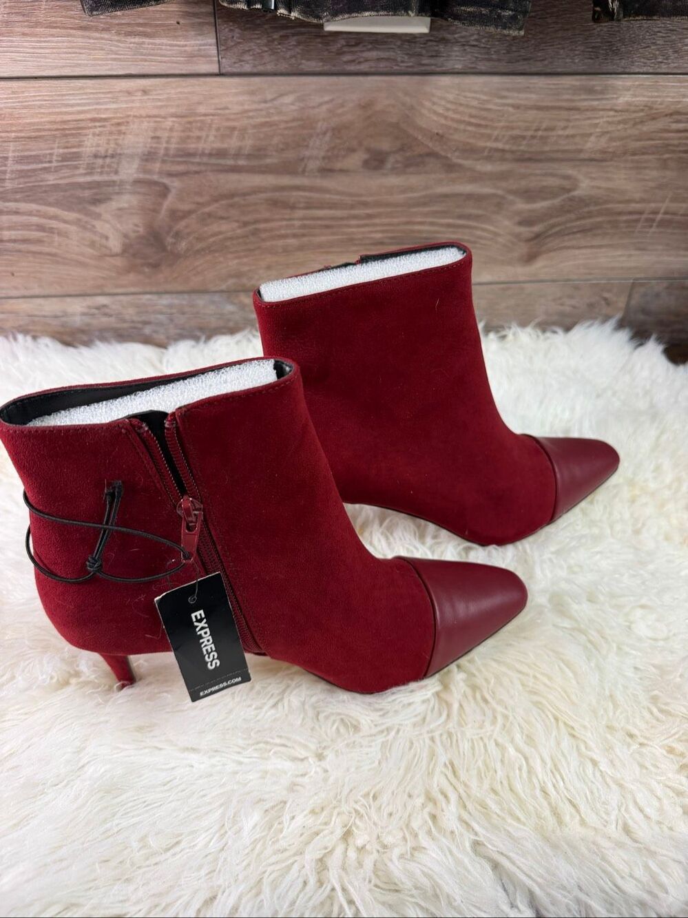 Express Women’s 7.5 Burgundy Suede Ankle Boots Pointed Toe Kitten Heel Y2K - Picture 3 of 9